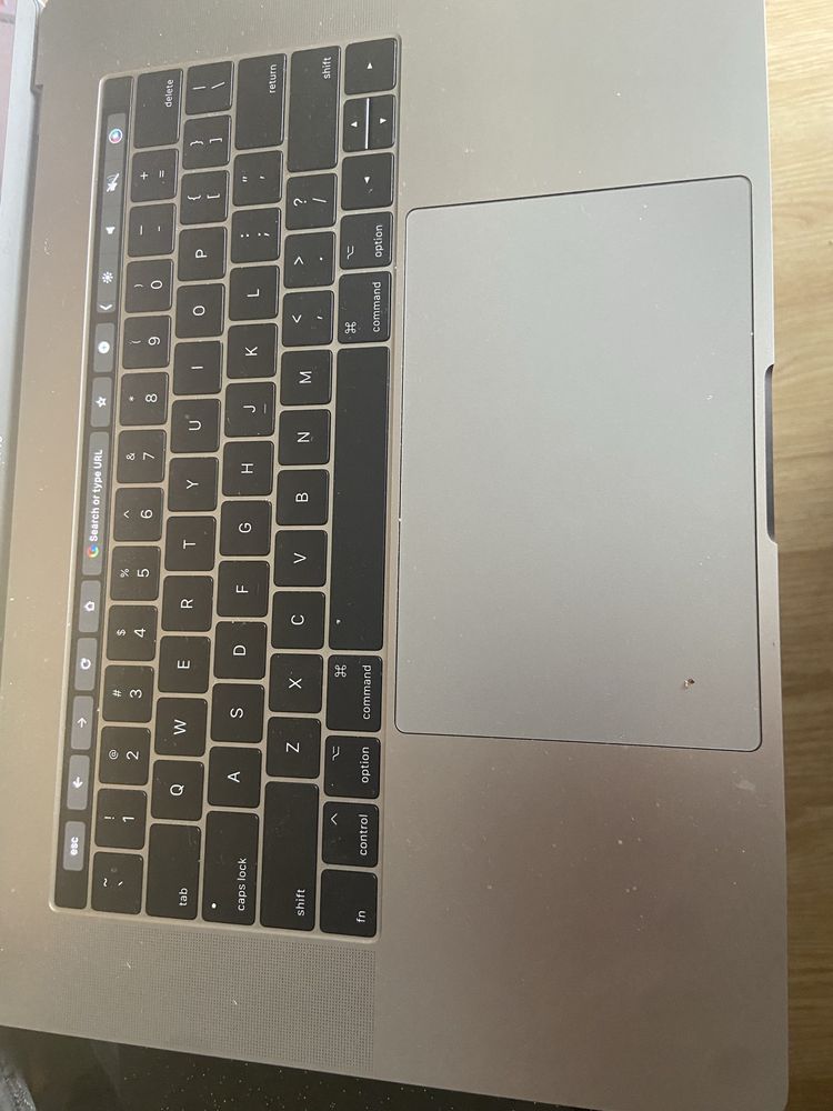 Macbook pro 15 inch 256GB
