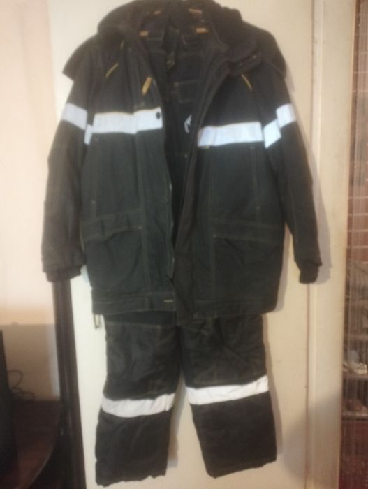 Продам мужской зимний комбинезон