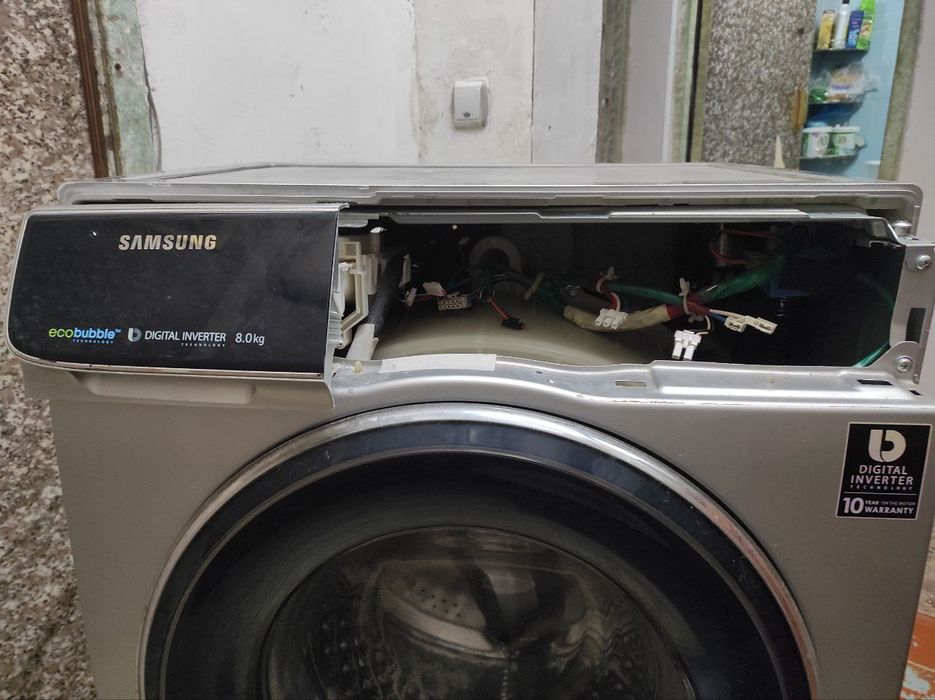 Стиральная машина Samsung 8 кг инвертор.