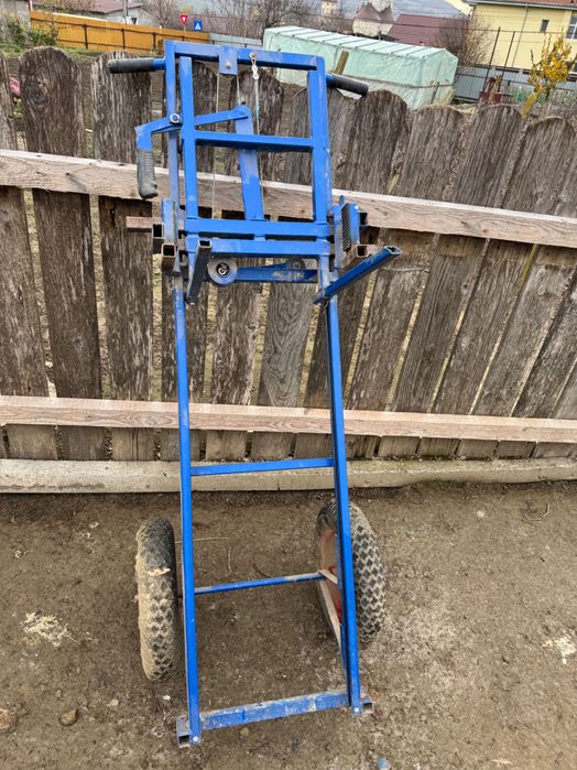 Produse apicole . Cărucior apicol cu