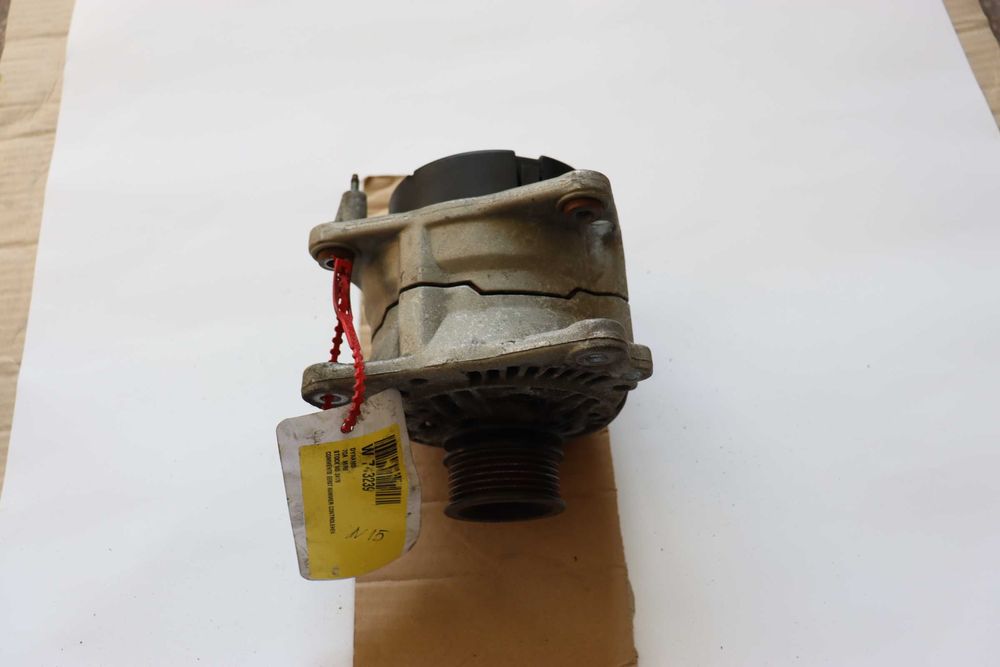 Aлтернатор за Opel 90413763 в отлично състояние,от работещ автомобил