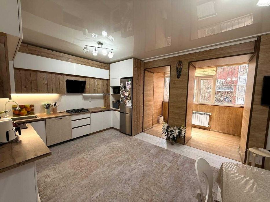 Продам двухуровневую 3 комнатную квартиру клубного типа