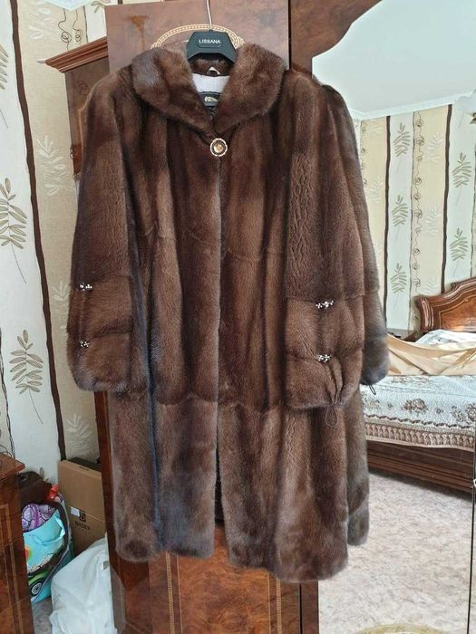 продам норковую шубу