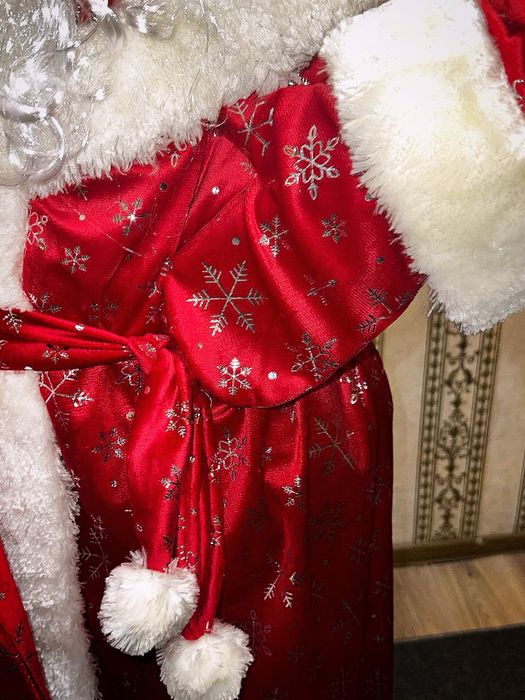 Qorbobo va qor qiz Kiymi sotiladi  продам костюм дед мороз и снегурочк