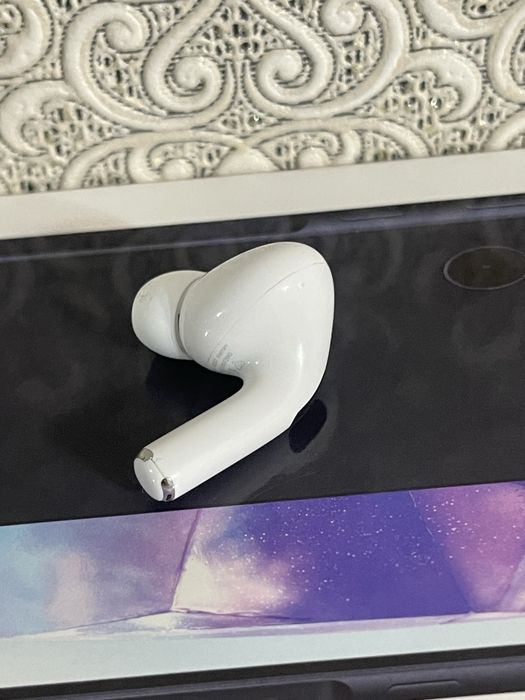 Правое ухо от Airpods Pro 2 оригинал