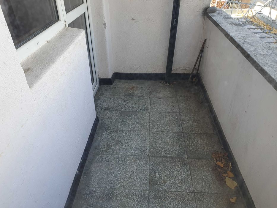 4ст+б,монолит,100 кв.м.,ет.3,център