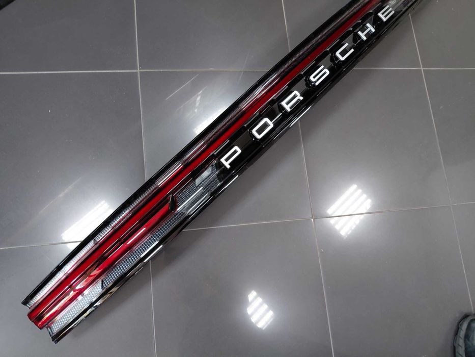 9Y0945207BL Нов Porsche Cayenne 9Y Централен стоп