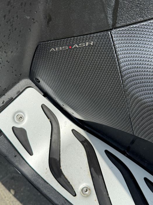 Piaggio mp 3 hpe  500 se conduce categoria B