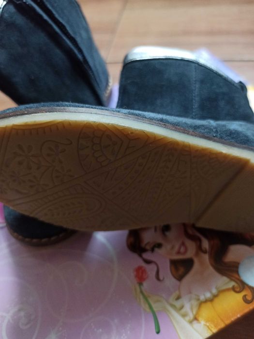 Боти от естествена кожа