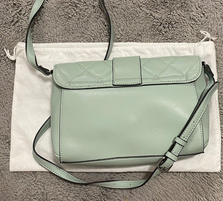 Guess  нова чанта