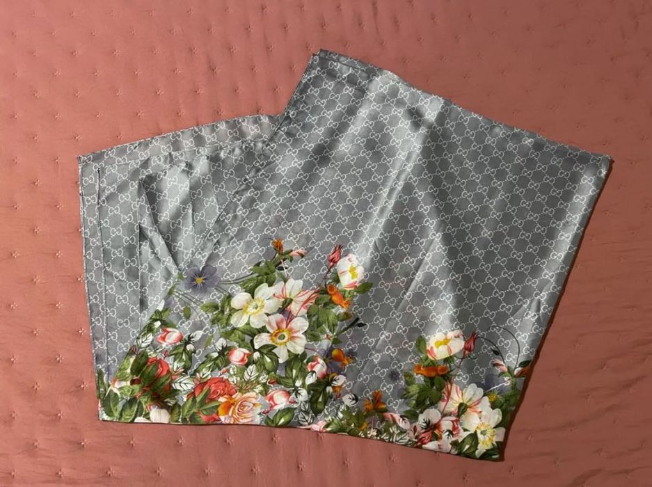 GUCCI дамски копринен шал