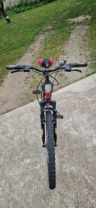 Vand bicicleta cu roti de 26