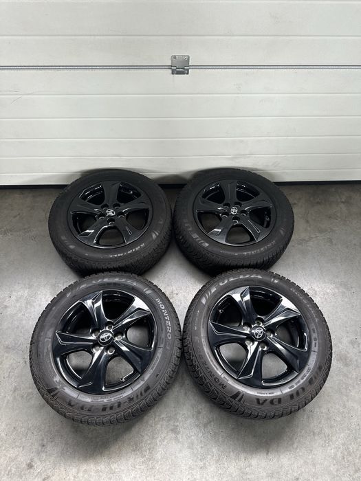 Jante NOI 15 ORIGINALE Toyota Yaris Iarna 185/65/15 Black 2023 Yariss