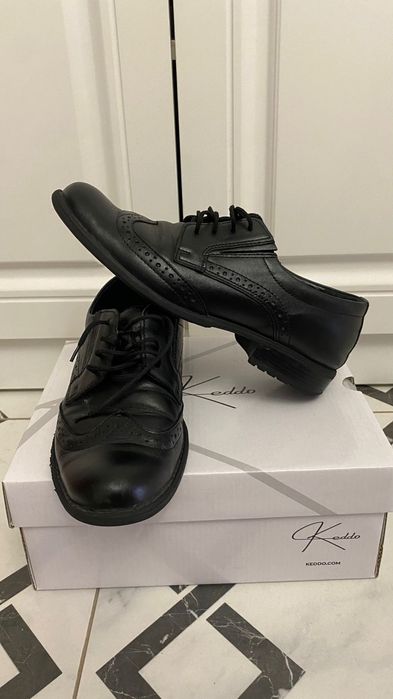 Чёрные детские модельные туфли из натуральной кожи "UNICHEL"