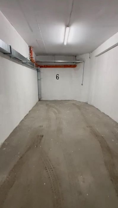 Дава се под наем Гараж / Паркомясто в София, Сухата река - 18 кв.м за 100 € - Снимка #1