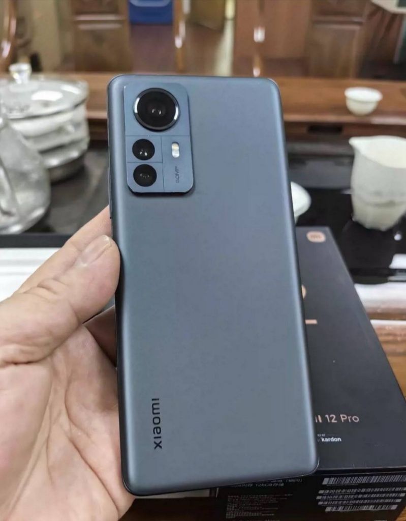 Xiaomi 12 pro 5G (redmi emas)