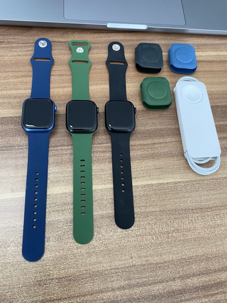 Apple Watch Seria 7 / 41 mm / GPS + Cellular / Green sau Blue