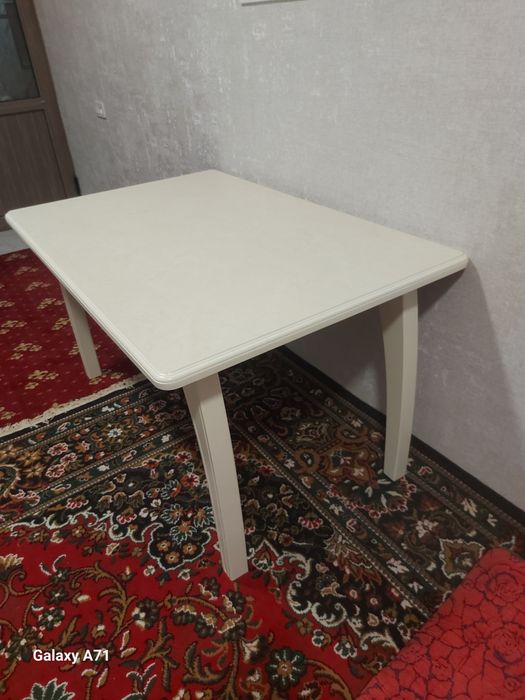 Стол кухня. Stol oshxona uchun.