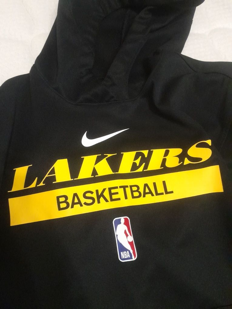 Чисто нова горница Nike Lakers