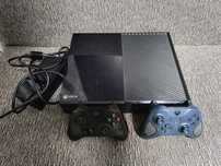 Xbox One 500 ГБ с два Джойстика