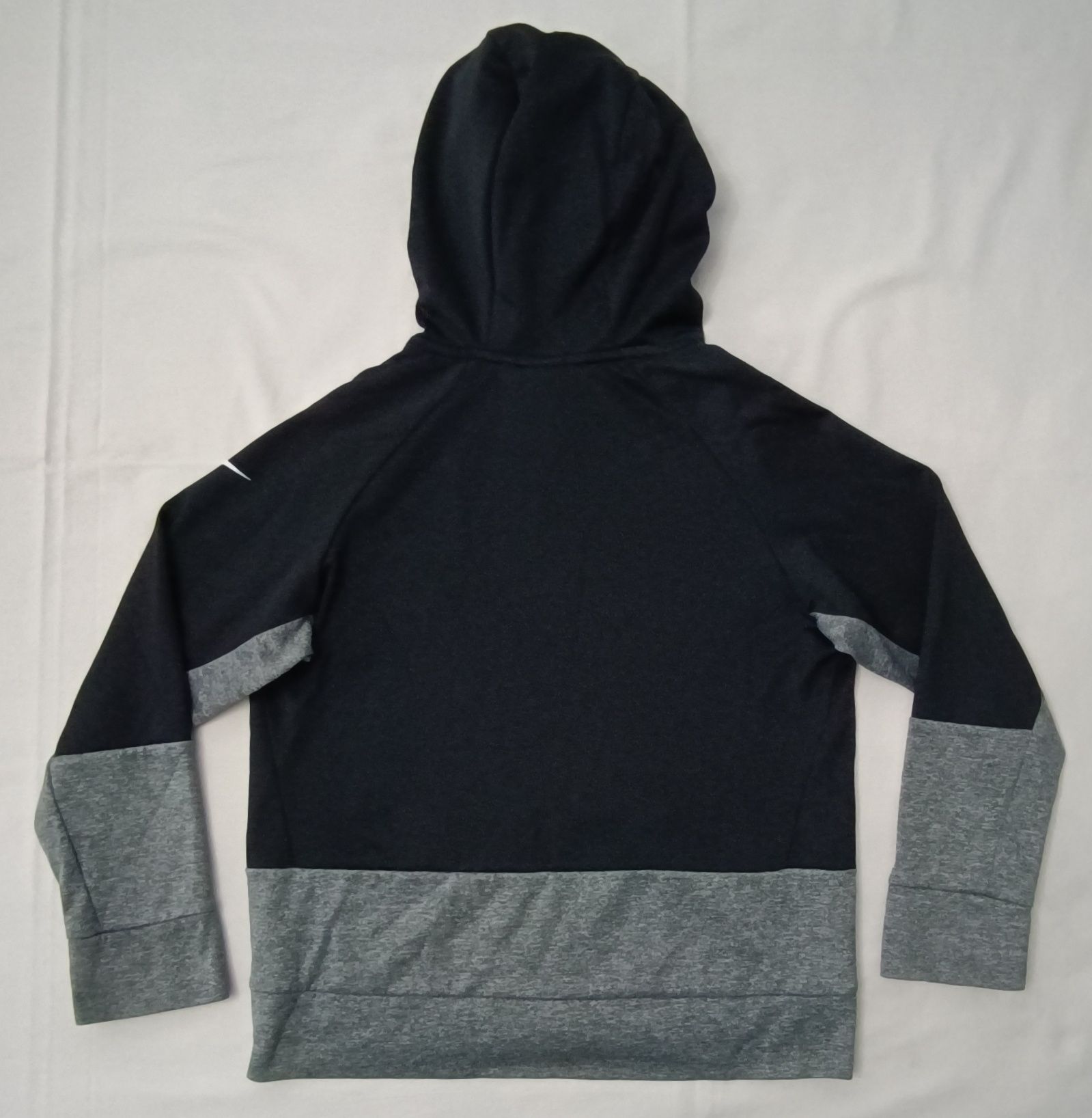 Nike DRI-FIT GFX Therma Hoodie оригинално горнище ръст 137-147см Найк