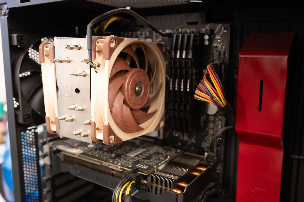 Продавам GAMING / Video Editing конфигурация за ценители