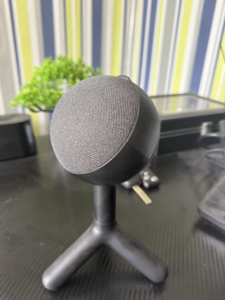 Logitech Orb микрофон