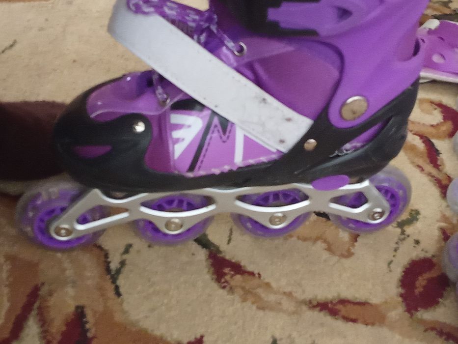 Яхши роликлар ранги бинафша