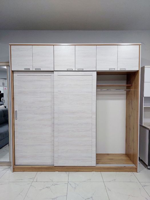 Большой купе шкаф