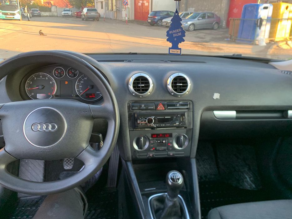 Vând Audi A3 impecabil