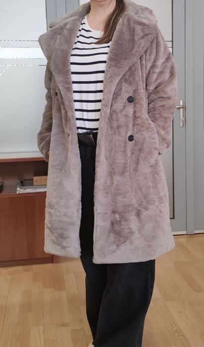 Дамско палто от изкуствен пух