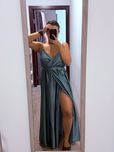 Сатенена рокля тюркоаз