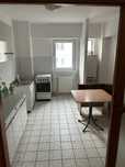 Vand apartament 2 camere decomandat la etajul 2