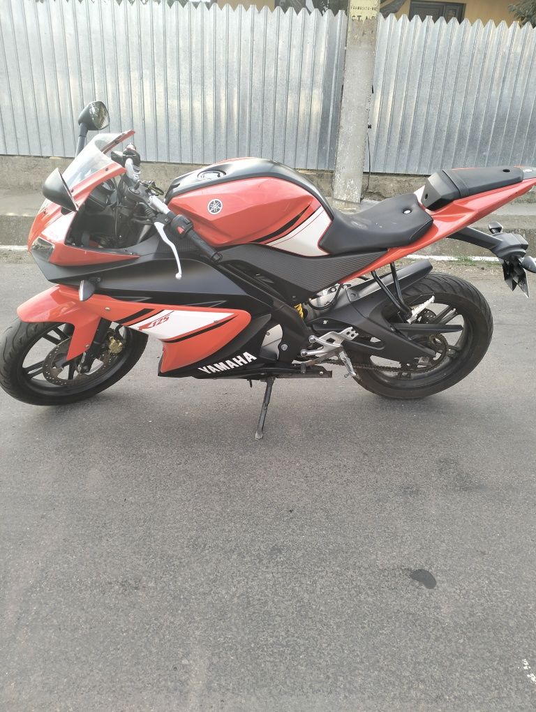 Yamaha R 125,2010,3000 €