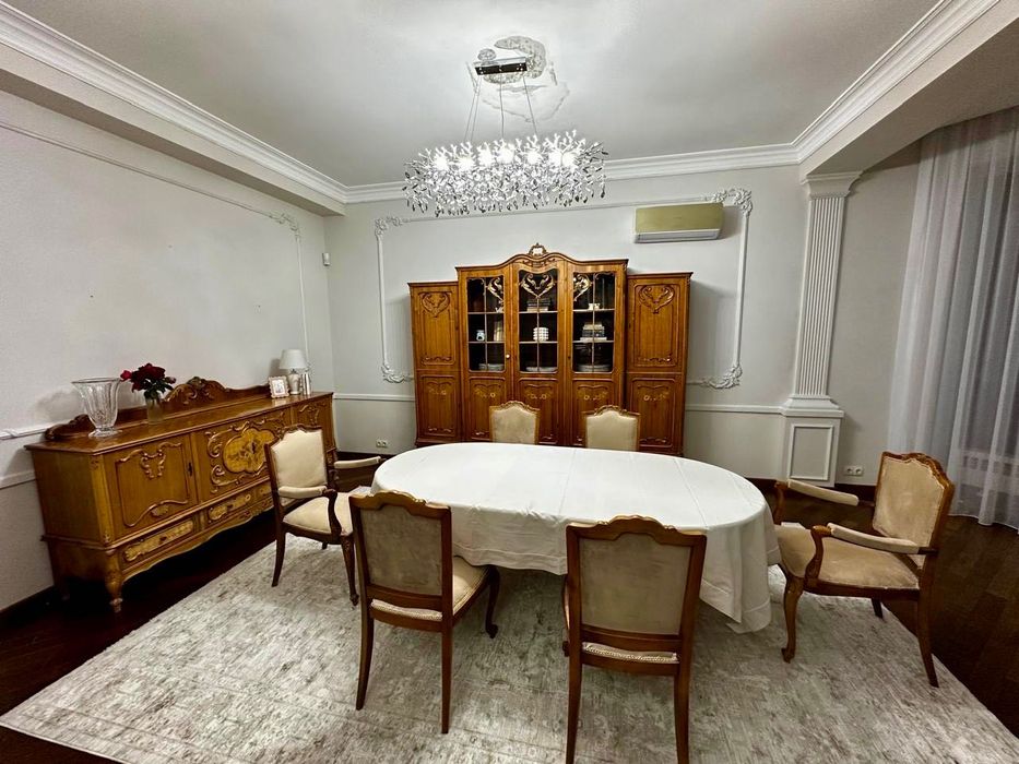 Продам комплект гостиную мебель Румыния