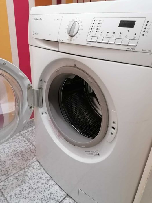 Пералня Електролукс