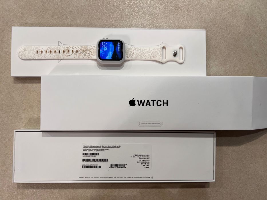 Apple Watch SE 2nd gen 40mm 32 гб  model 2855