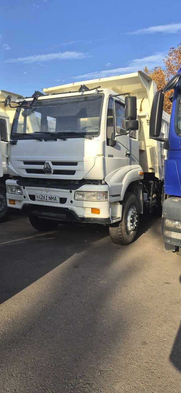 Avtosamosval Sinotruk