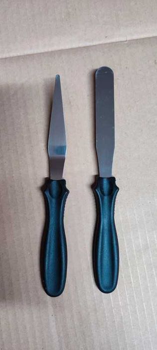 Set 2 spatule pentru decorat prăjituri