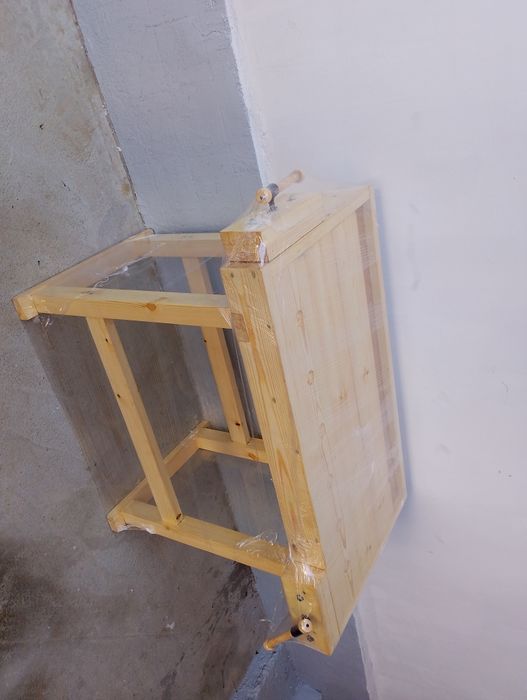 Верстак. столярный верстак. школьная верстак. деревянные верстак.