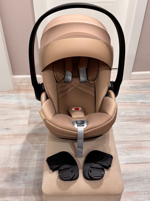 Scoică auto Cybex Cloud T i-Size Plus + adaptoare