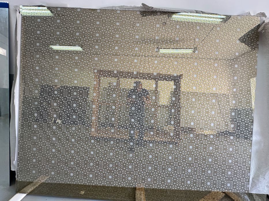 Декоративные Зеркала и Стёкла,Душевые,Стекло для Мебели и Интерьера