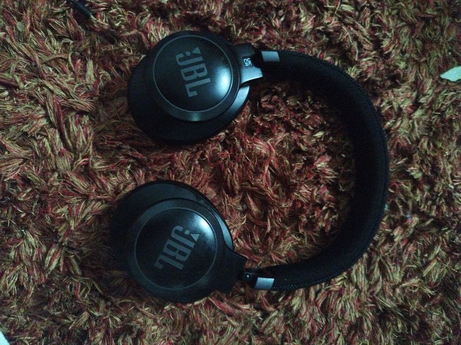 Продам JBL наушники