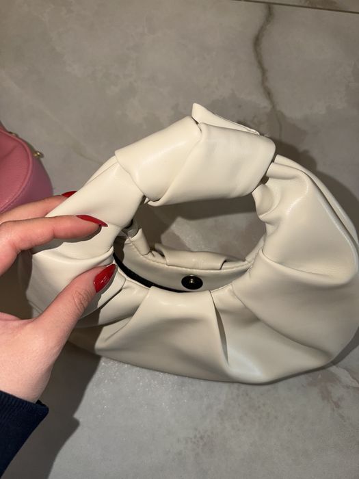 Бяла мини чантичка, розова чантичка