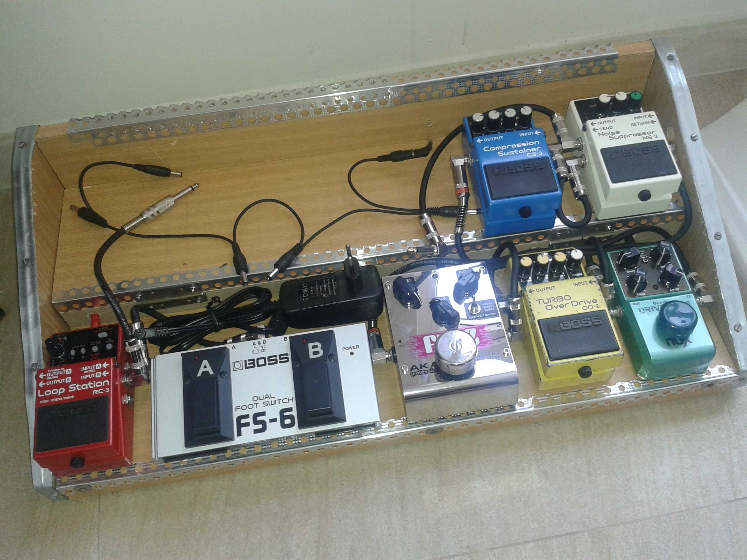 Педалборд / pedalboard