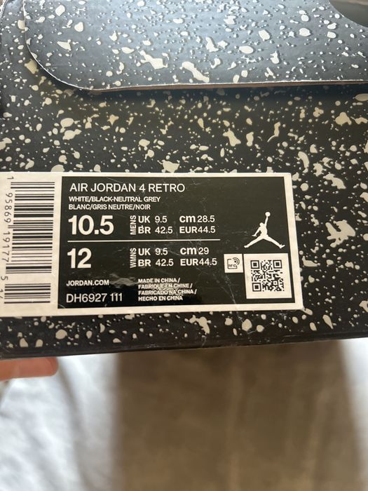Jordan 4 retro millitary black