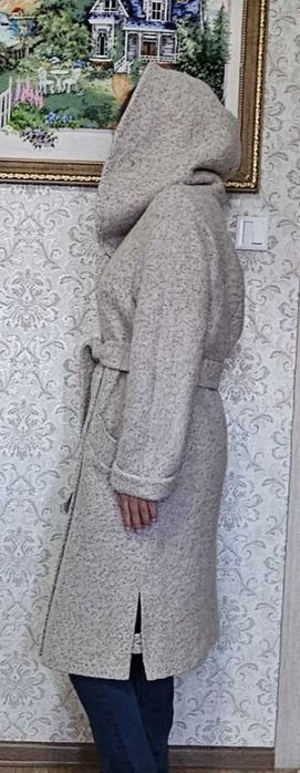 Женское зимнее пальто.