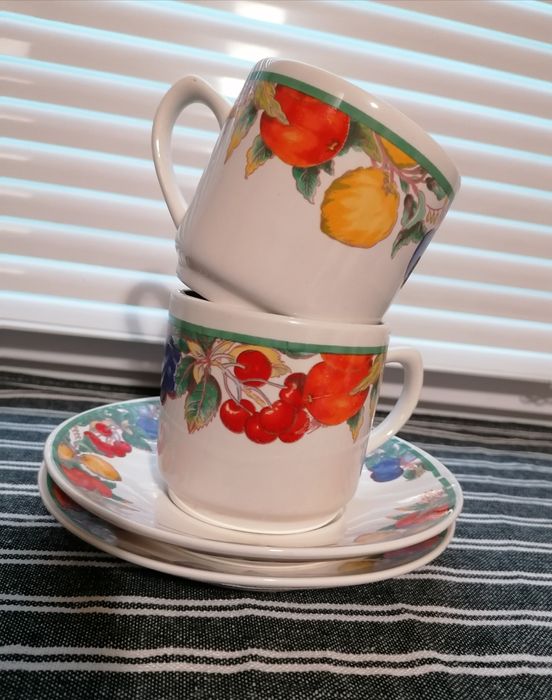 Два Сета от чаша с чинийка