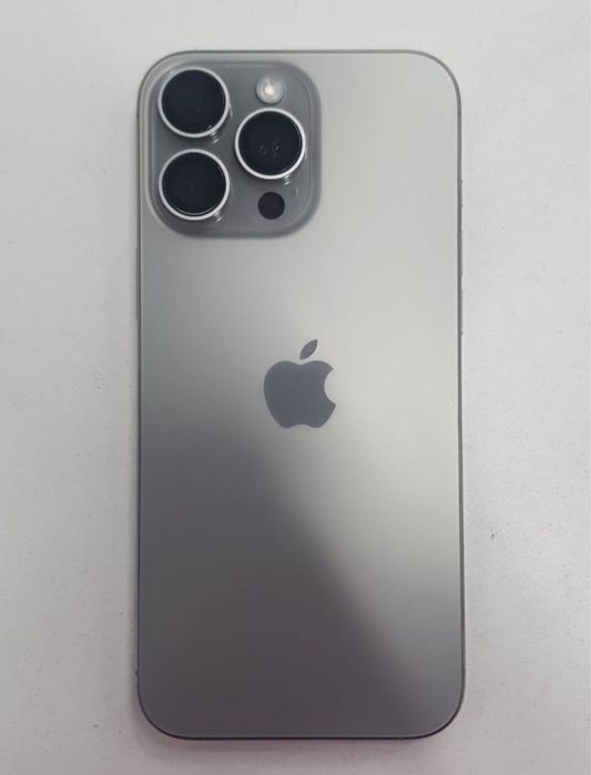 Айфон 16 про макс 256 есим!