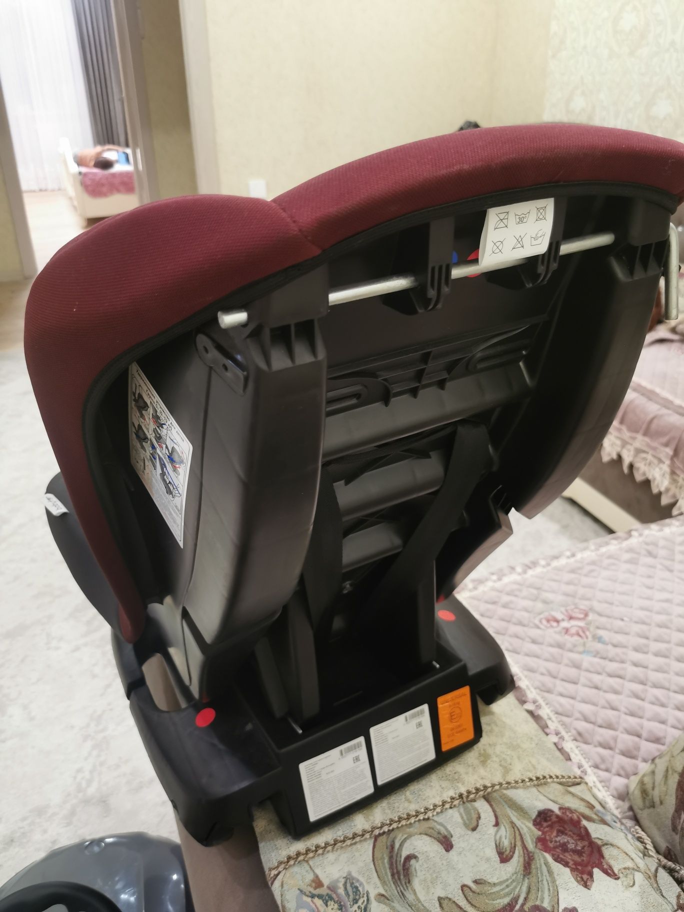 Продам детское кресло